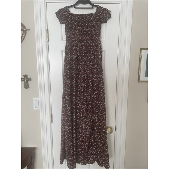 Aakaa Woman’s Maxi Dress Size Small Floral Red Flowers - Picture 1 of 8